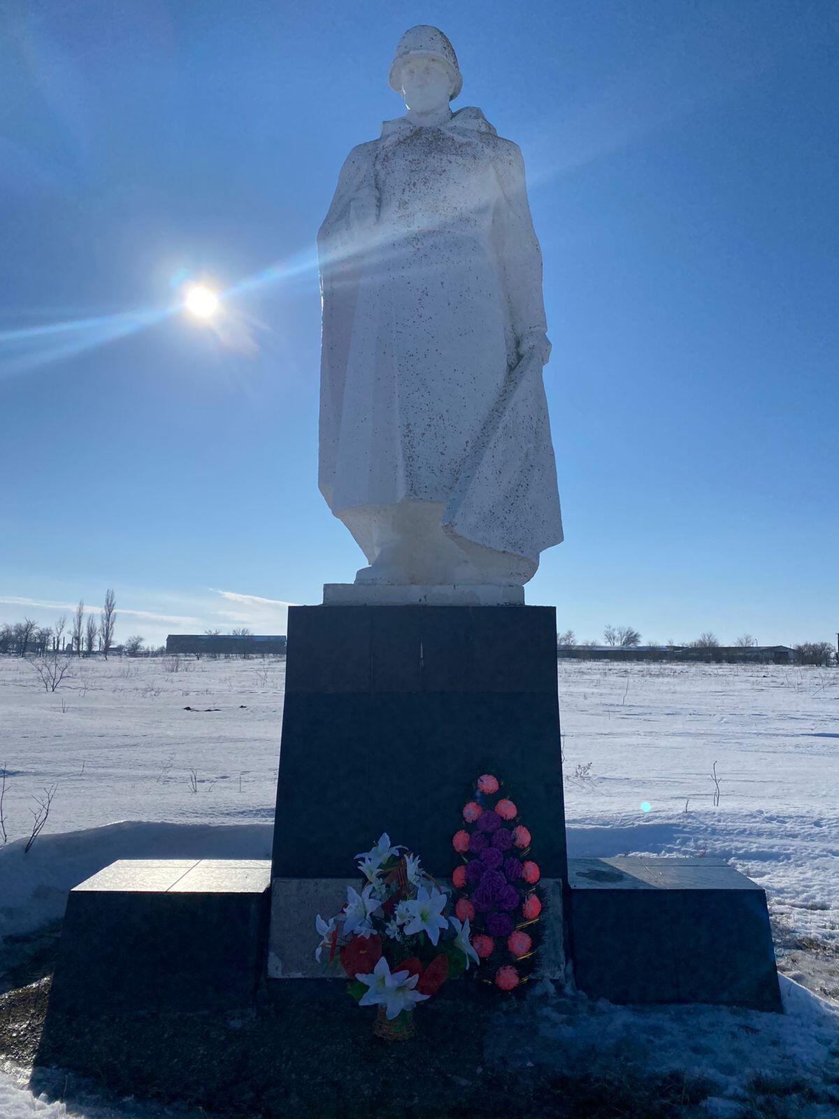 Памятник Войну победителю, объект, увековечивающий память погибших при защите Отечества..